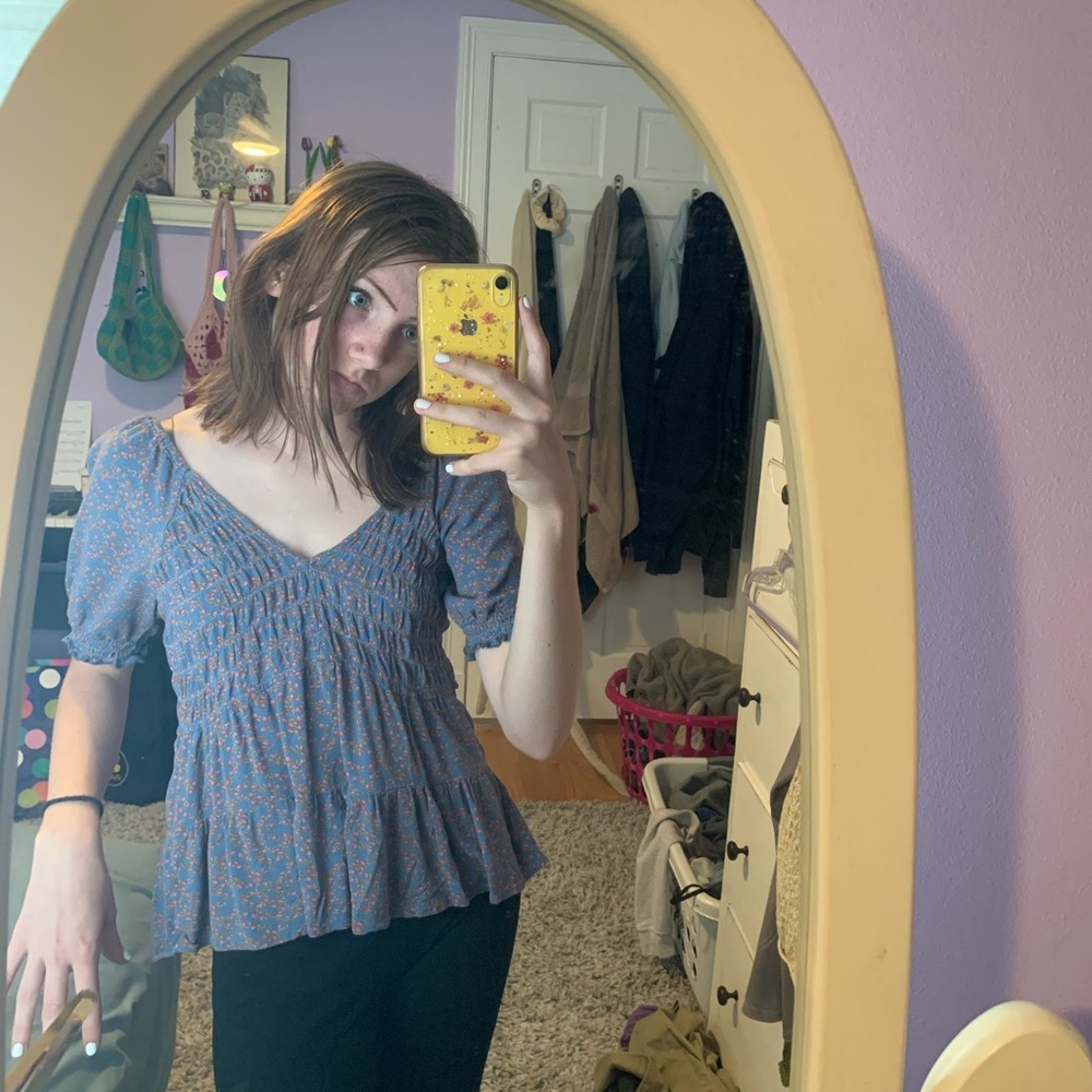 American Eagle Floral Blouse